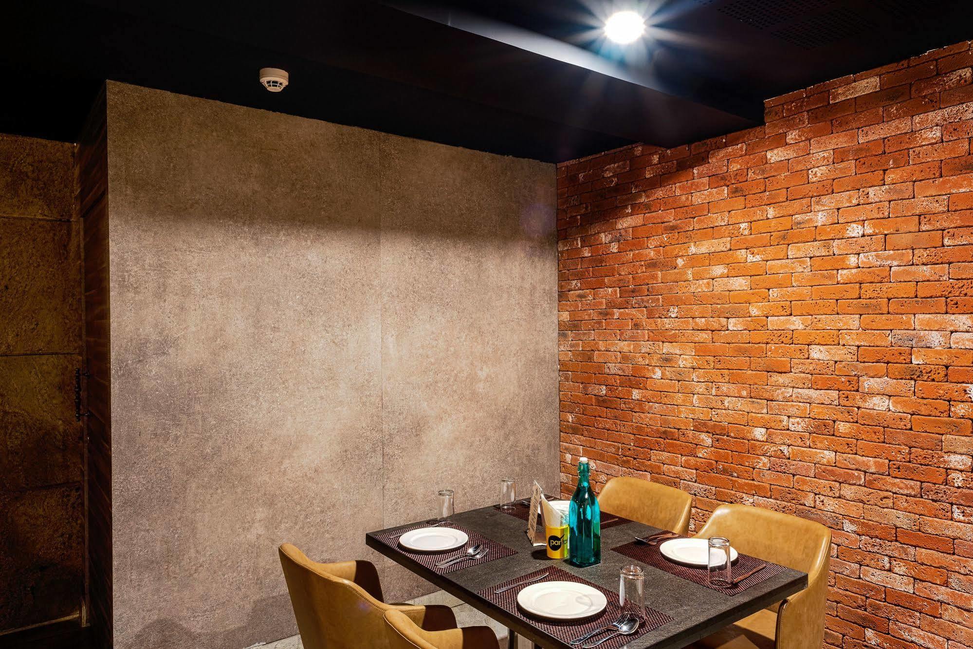 Treebo Fourth Avenue Hotel Chennai Eksteriør billede